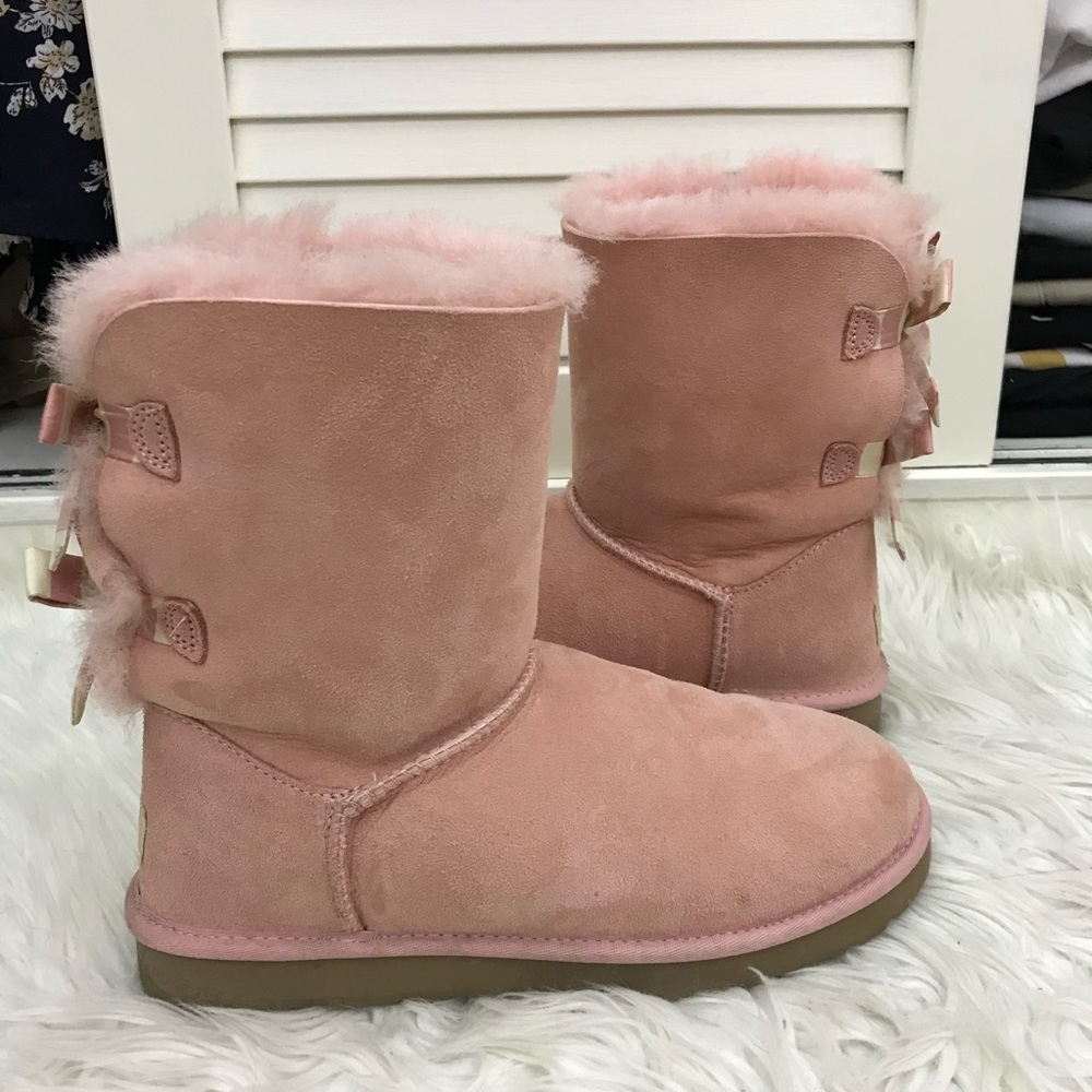 Pink Uggs!! - image 4